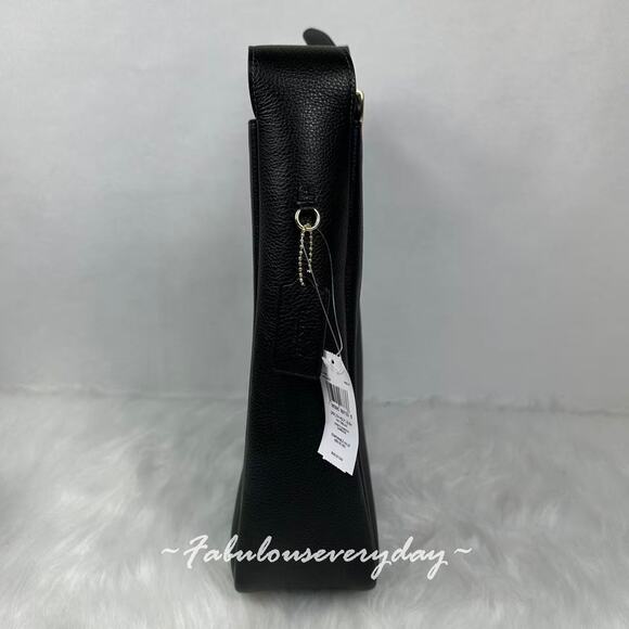 NWT COACH Hadley Large Shoulder Bag Gold/Black CCD65 Coach Hadley Large Shoulder Bag In Leather/Gold/Black CCD65 NWT